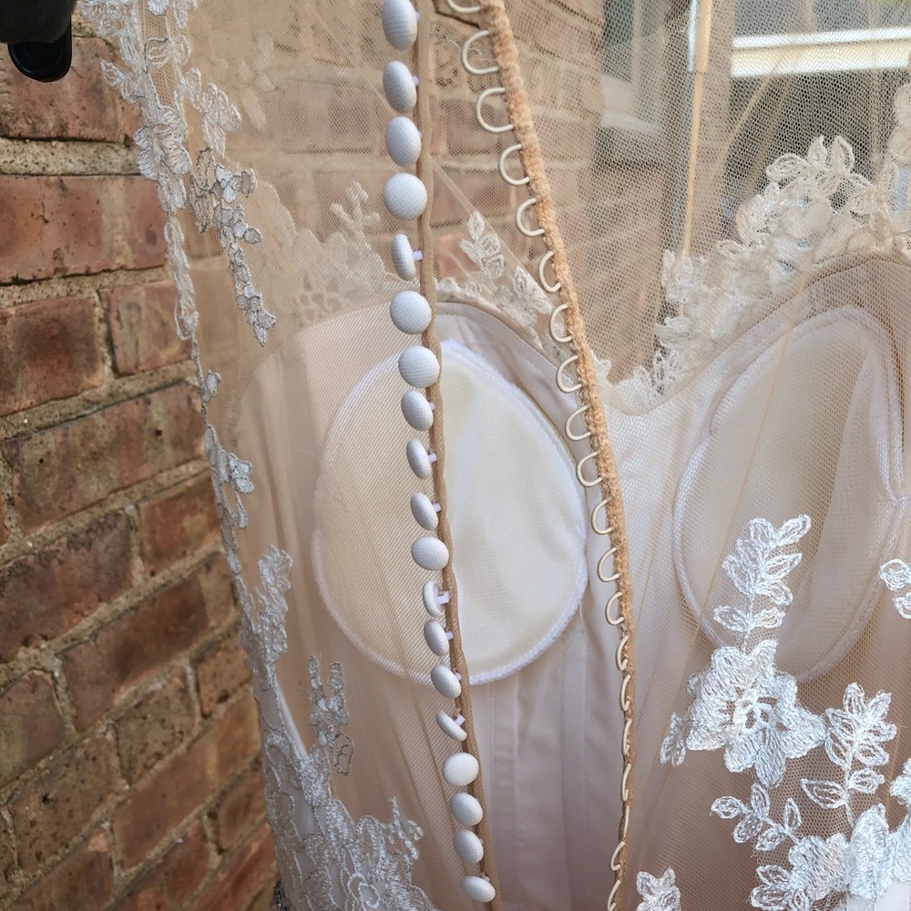 Stella York size 12 wedding ball gown - Picture 5 of 11